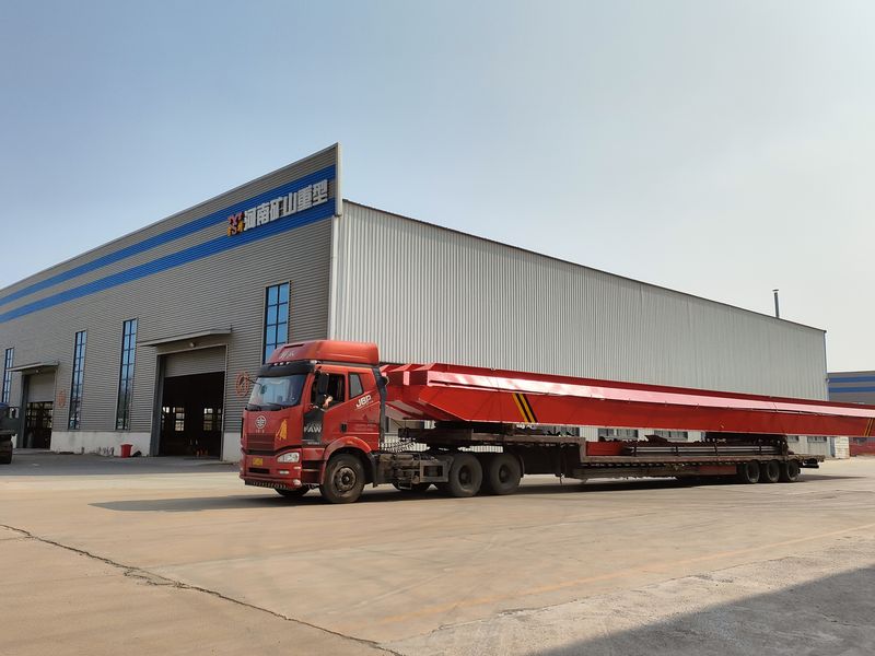 4台電動單梁起重機，LD10t-26.53m，發往浙江交付客戶使用。